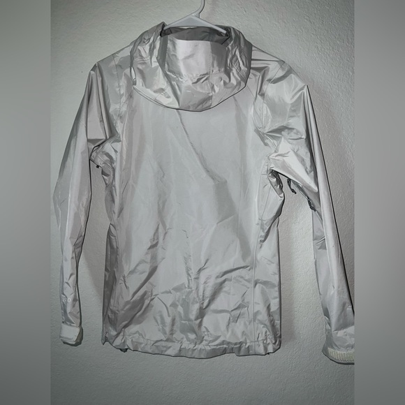 Women’s Patagonia jacket - Picture 4 of 4